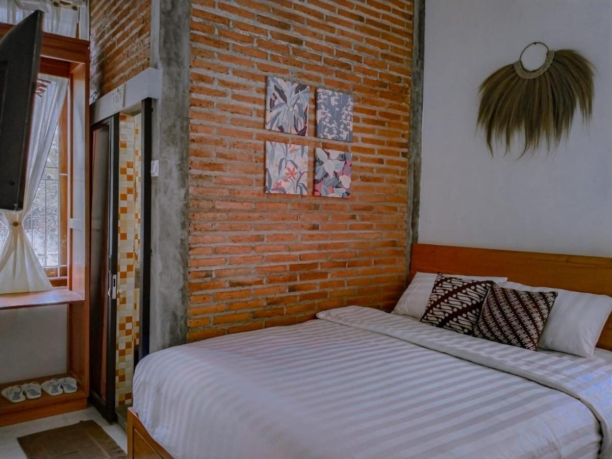 Inn House Homestay Dadapan Экстерьер фото