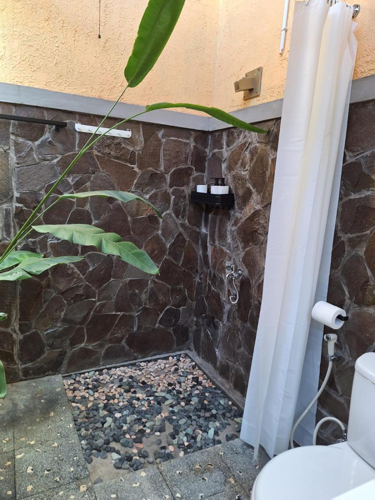 Inn House Homestay Dadapan Экстерьер фото