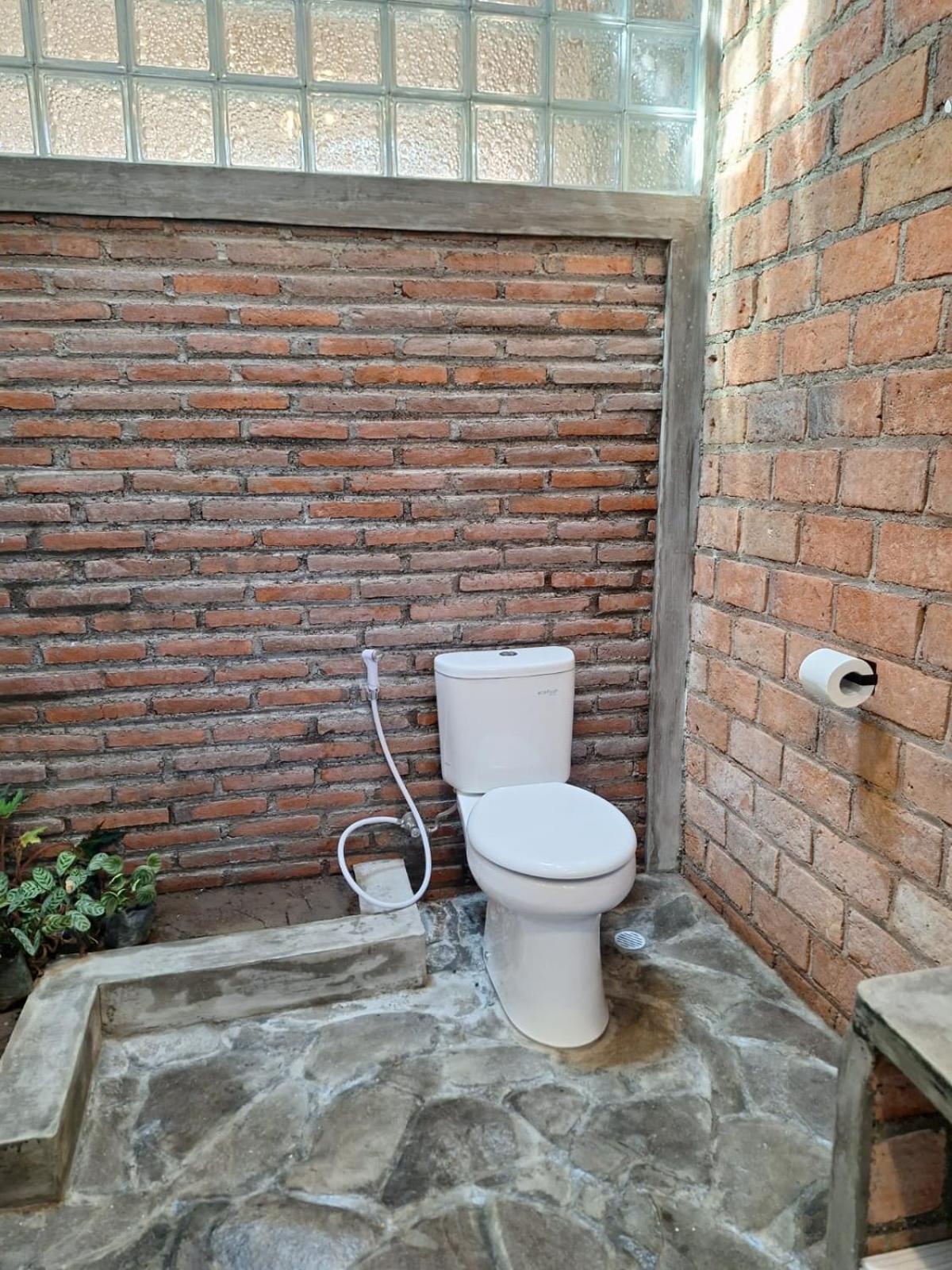 Inn House Homestay Dadapan Экстерьер фото